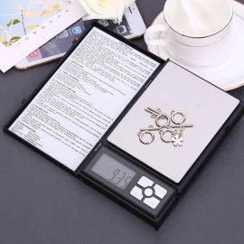 Accurate compact jewelry scale