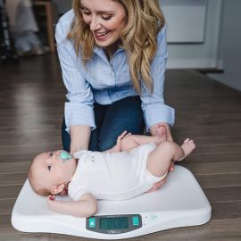 Travel baby weighing scale with Bluetooth output
