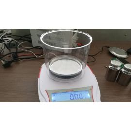   excellent high-precision laboratory scales